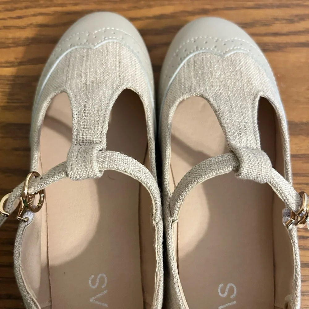 AS Wingtip T-Strap Mary Jane Linen/Beige Shoes/Size Size 1.5/NWOT